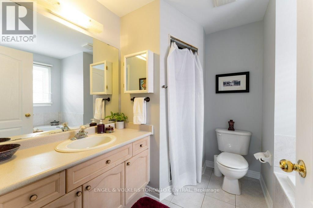 22 DONALD SIM AVENUE Image 15
