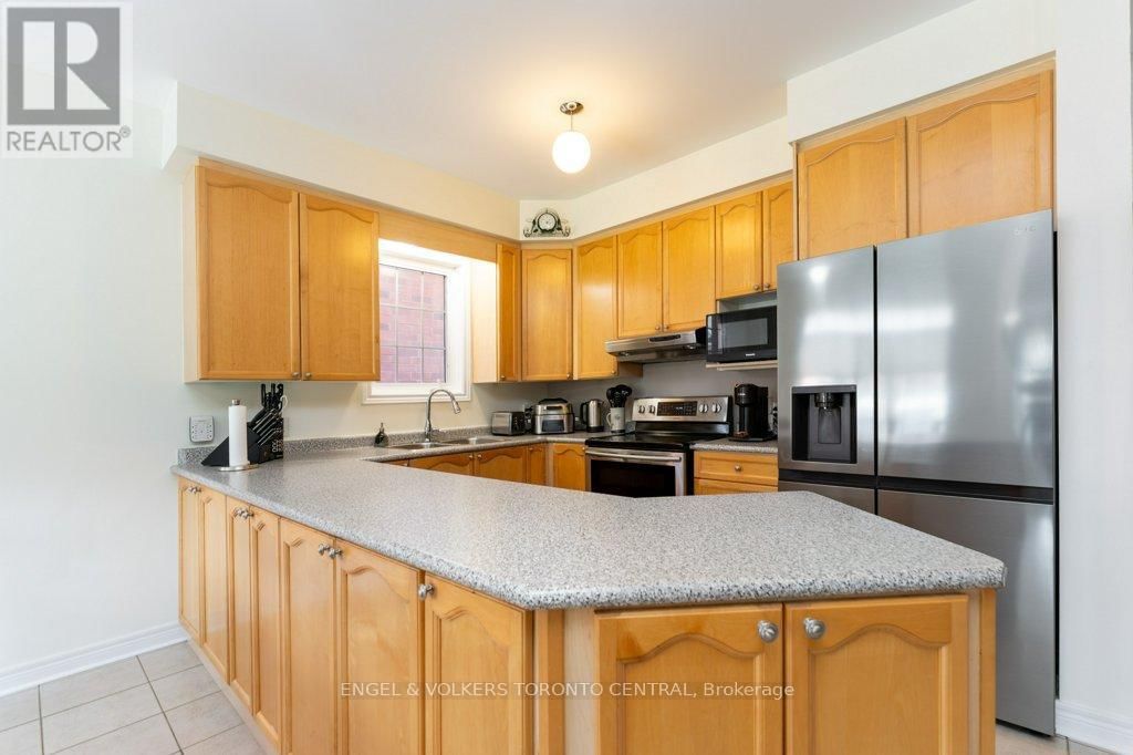 22 DONALD SIM AVENUE Image 8