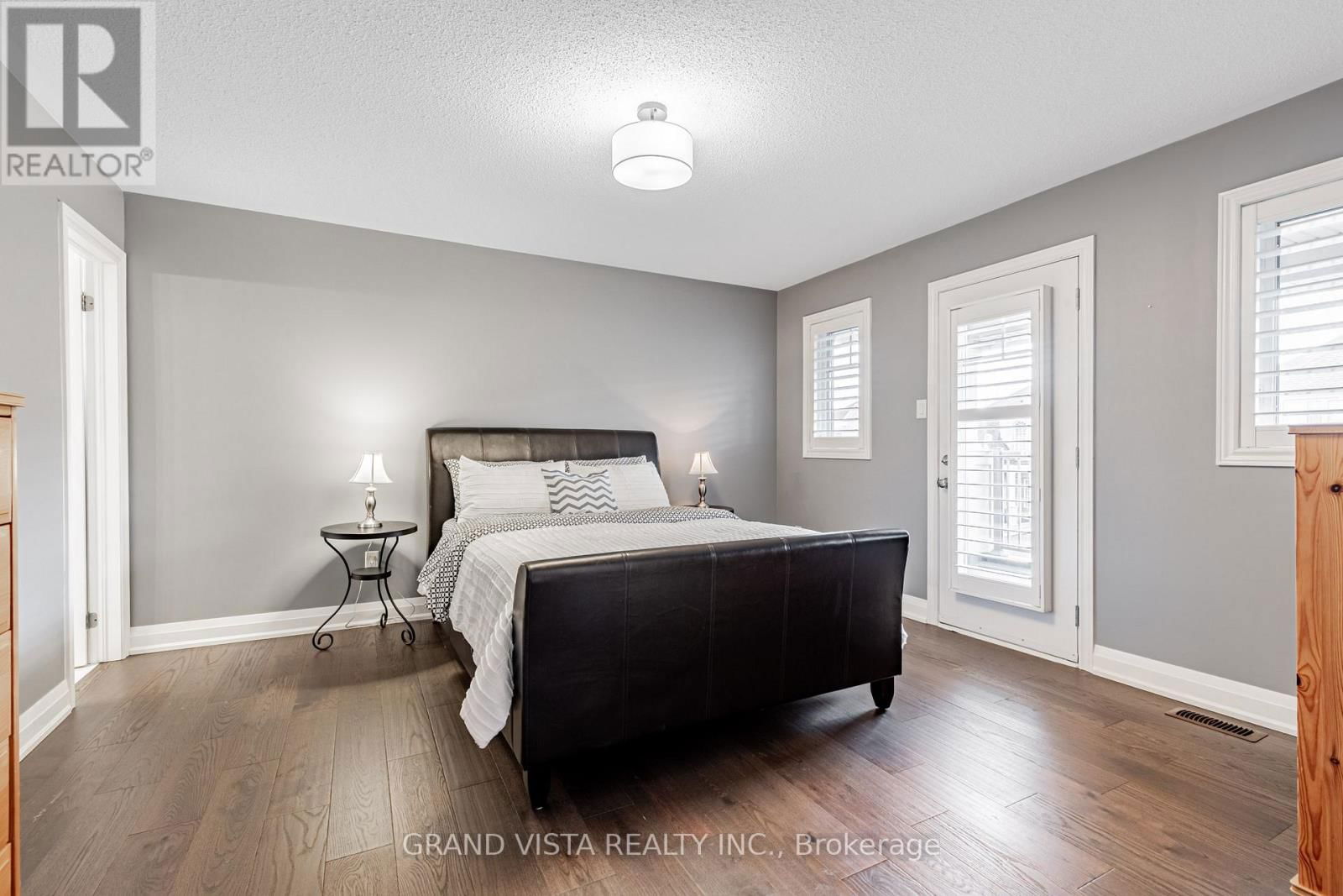 31 ROUTLEDGE DRIVE Image 19
