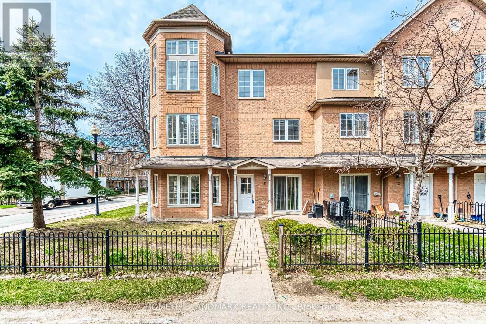 15 - 12 ST MORITZ WAY Image 1