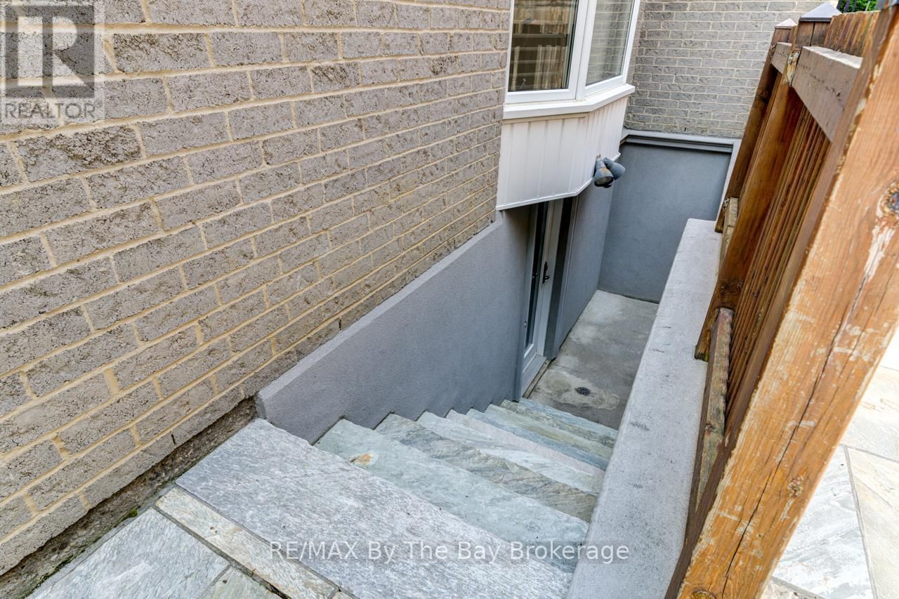 145 OLD SURREY LANE Image 36