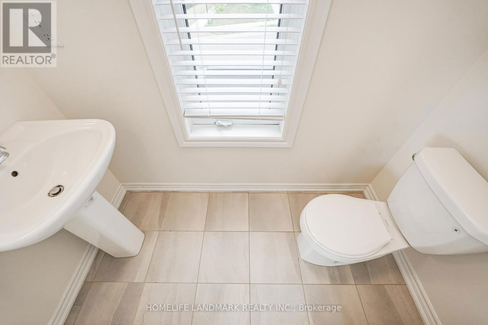 24 FRED WOLSTENHOLME DRIVE Image 39