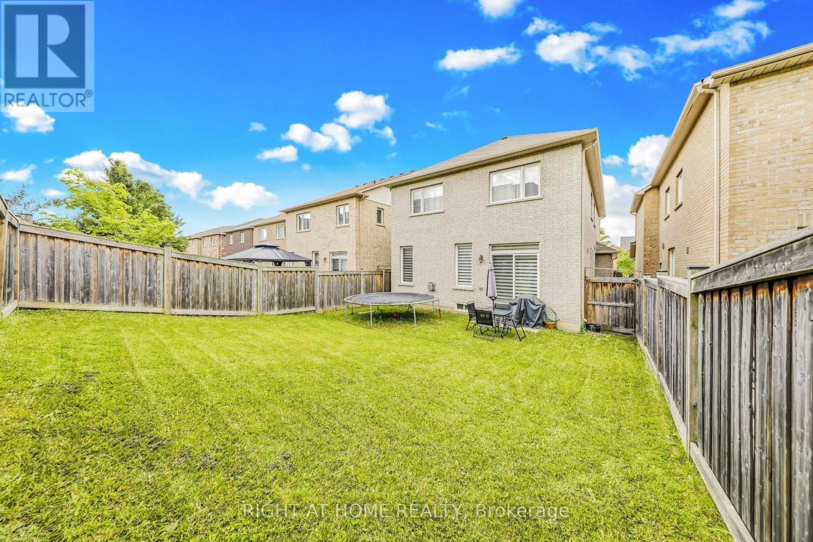 7 LADY GWILLIM AVENUE Image 43