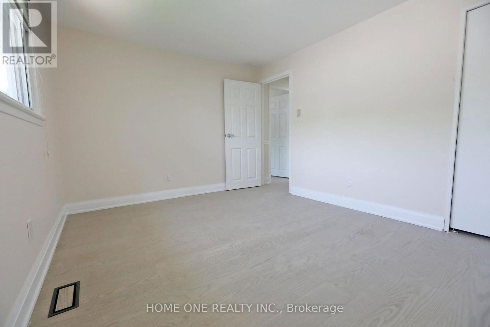 18 SHADY LANE CRESCENT Image 10