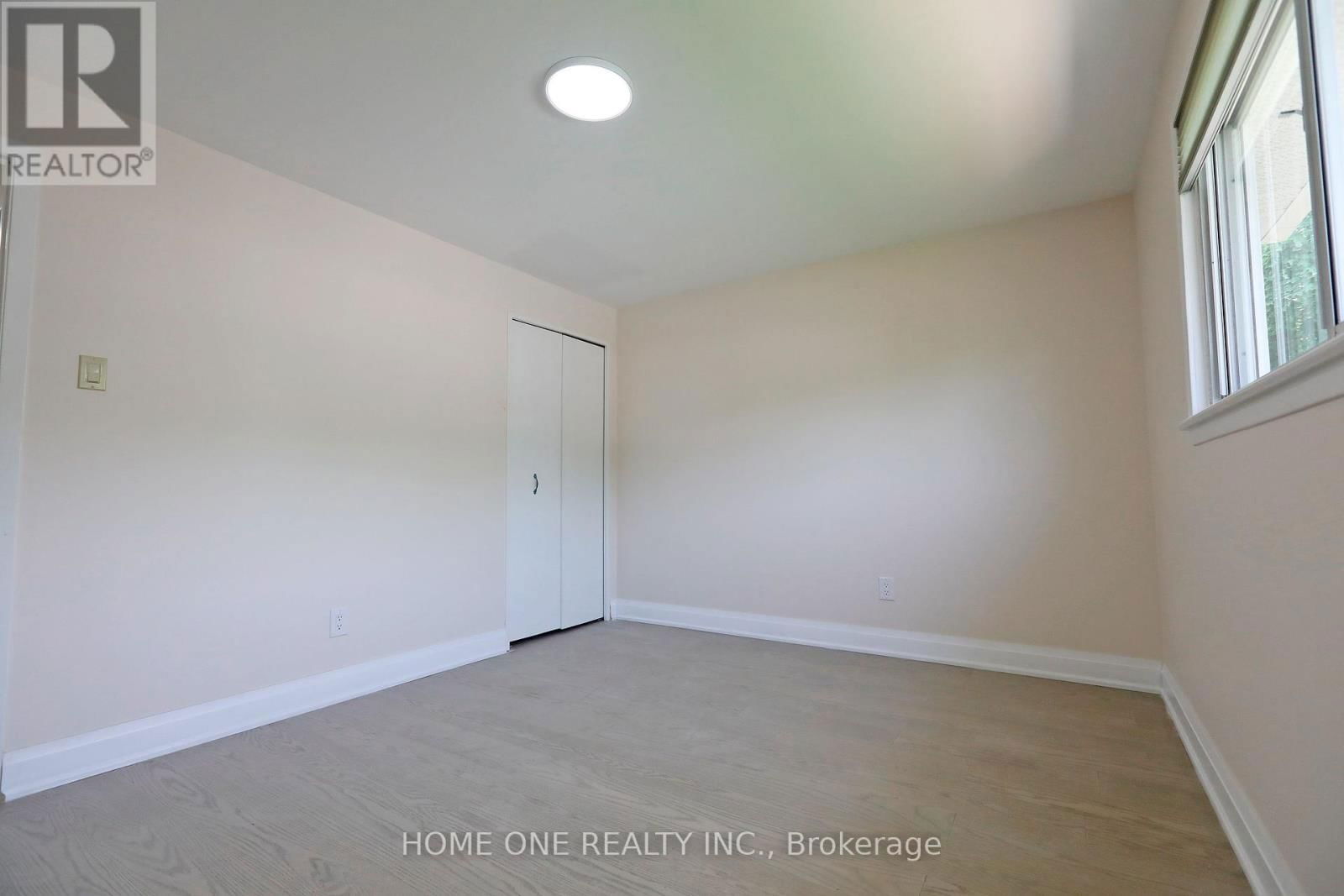 18 SHADY LANE CRESCENT Image 11