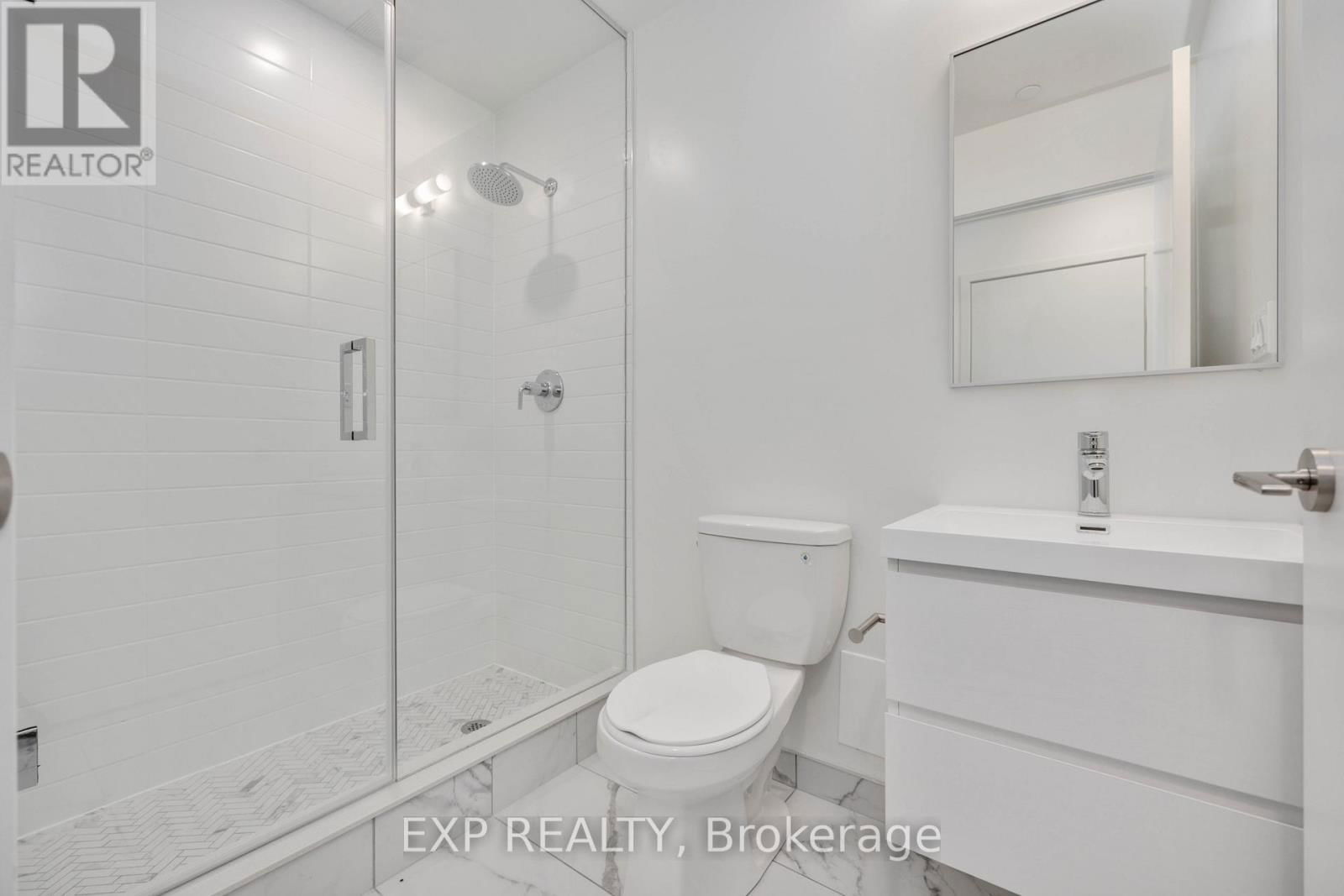 1806 - 8119 BIRCHMOUNT ROAD Image 32