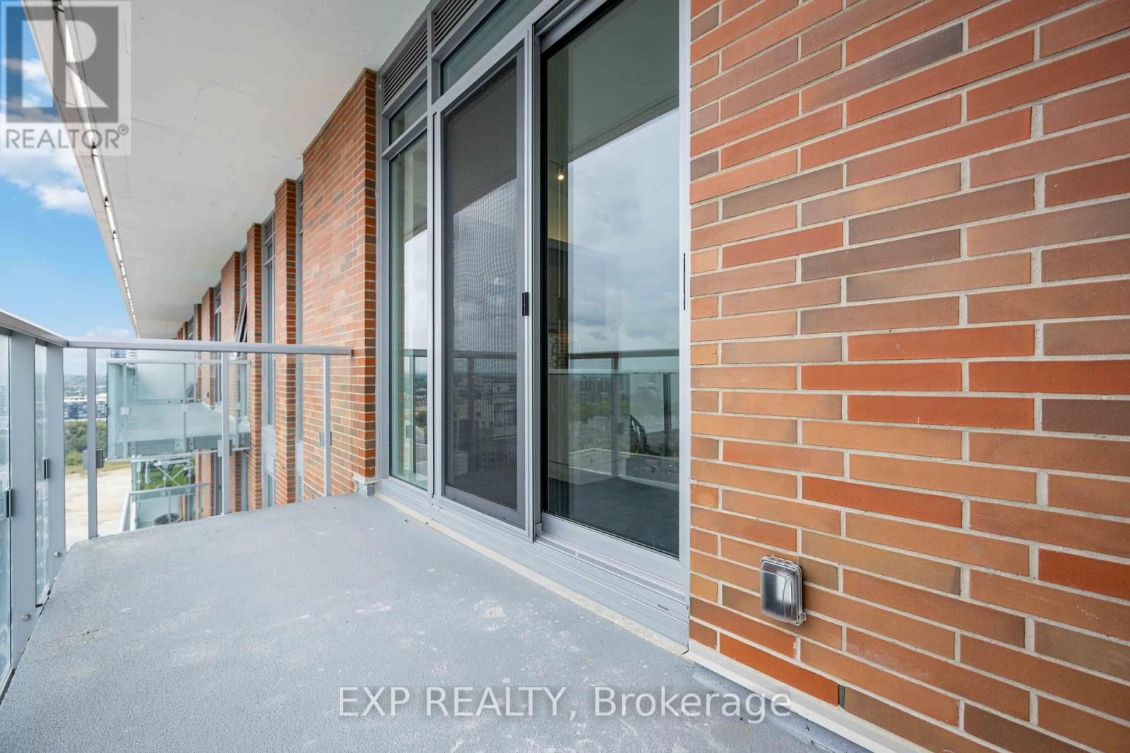 1806 - 8119 BIRCHMOUNT ROAD Image 42