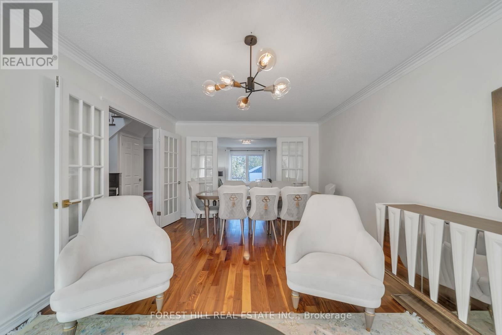27 GROVEPARK STREET Image 12