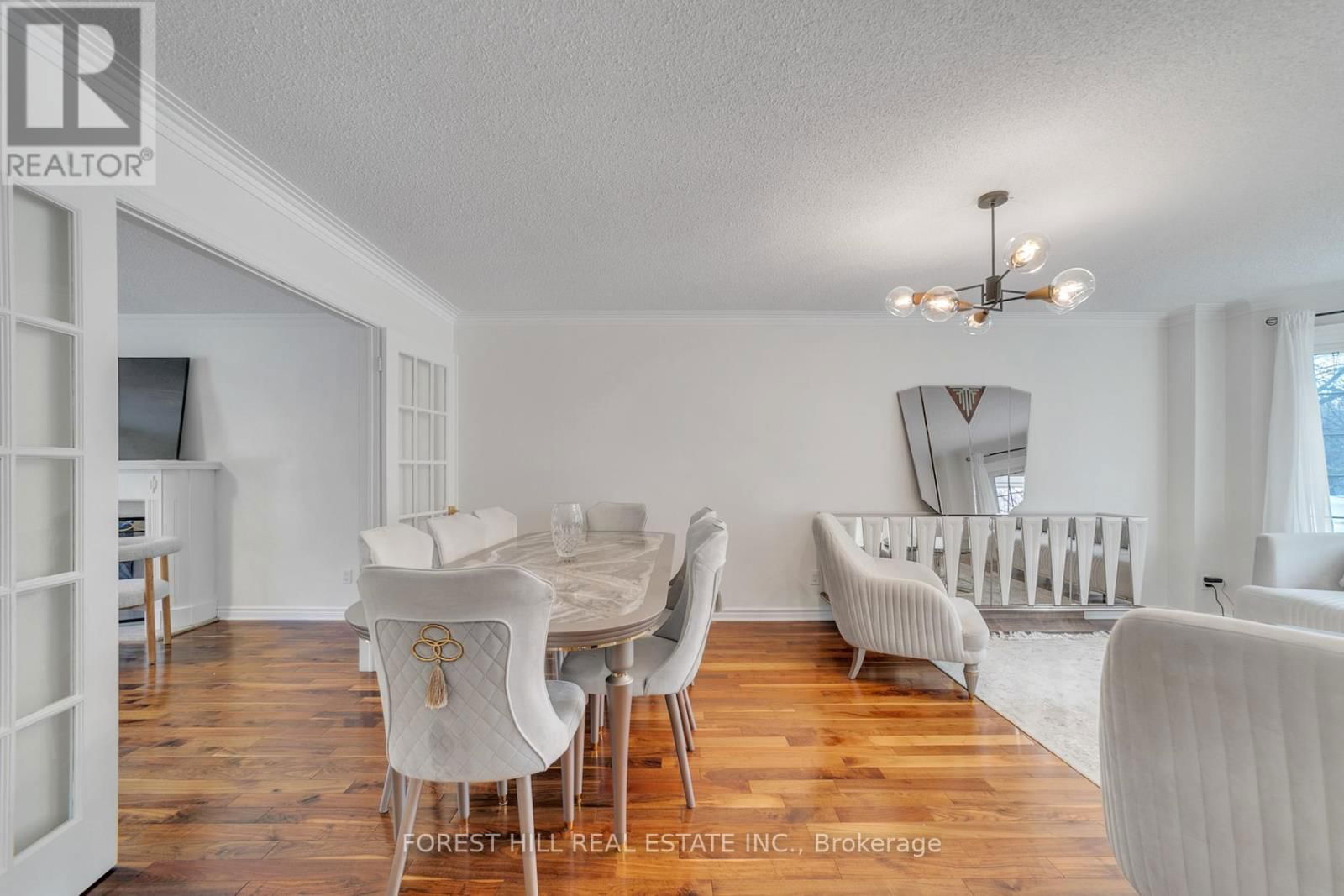 27 GROVEPARK STREET Image 7