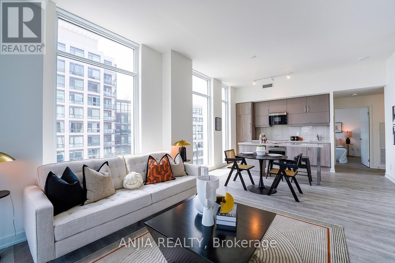 1019 - 8119 BIRCHMOUNT ROAD Image 11