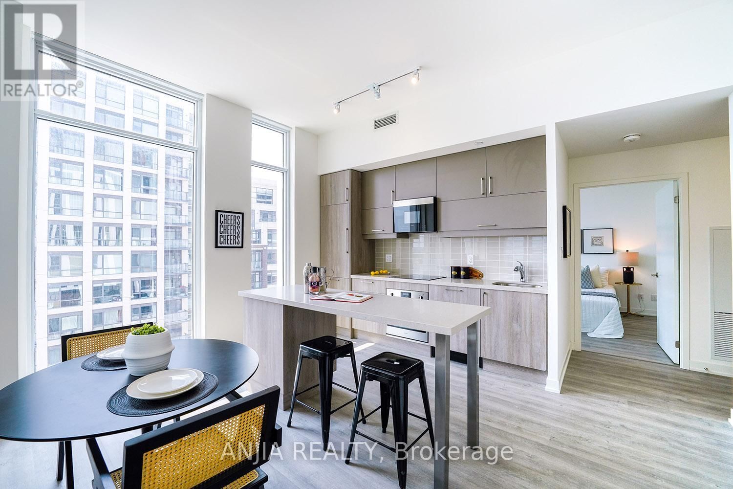 1019 - 8119 BIRCHMOUNT ROAD Image 12