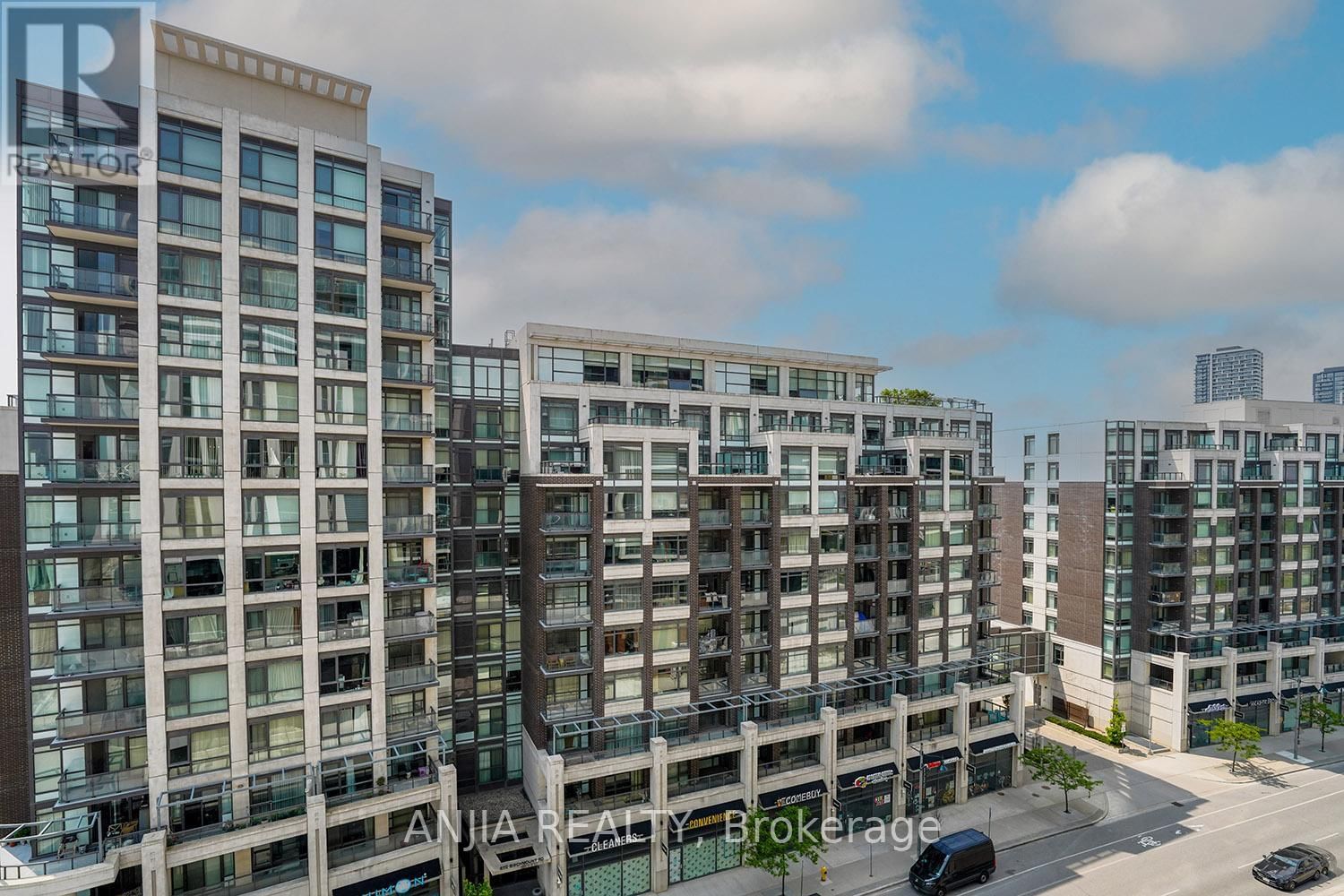 1019 - 8119 BIRCHMOUNT ROAD Image 17