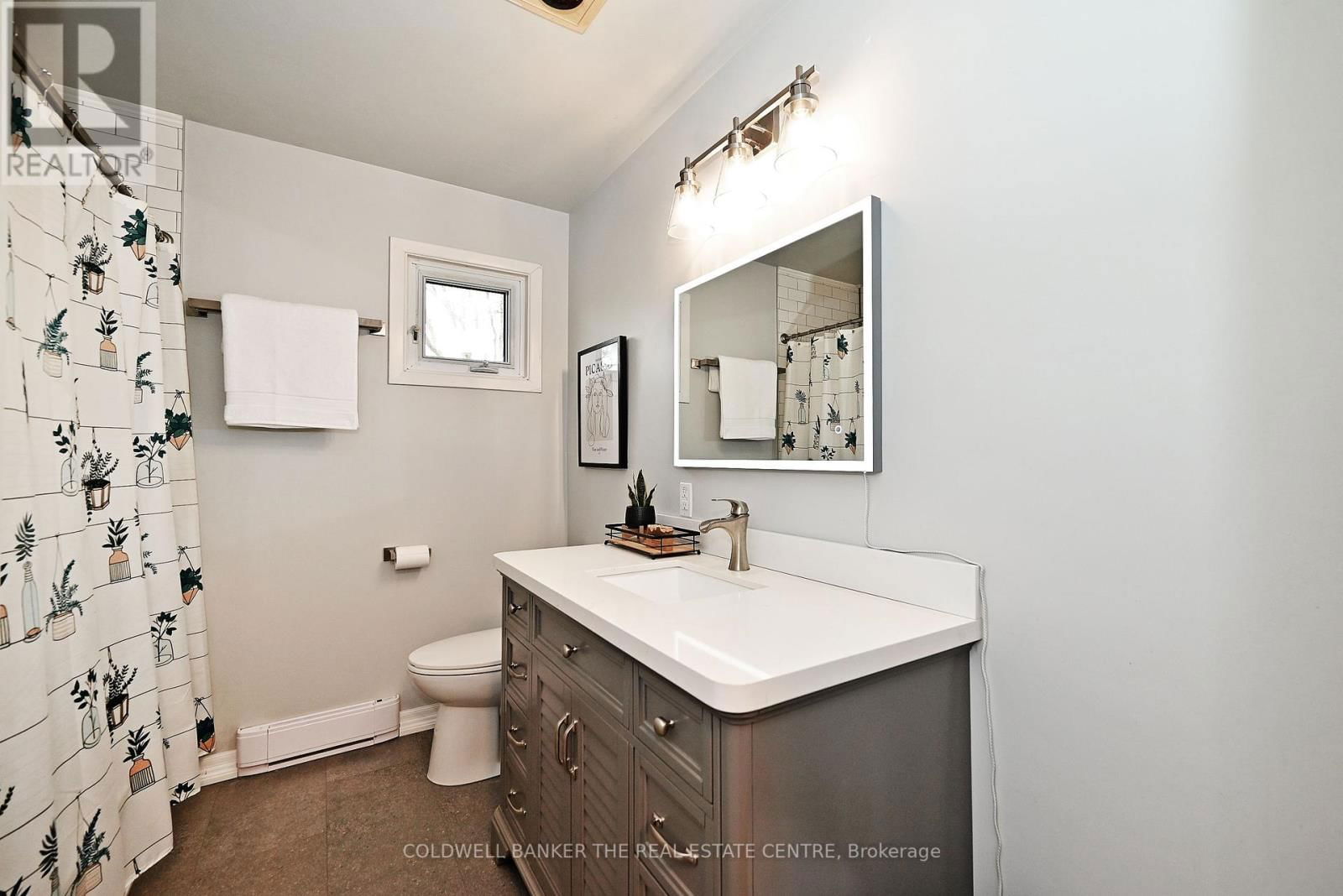 31 SUNRISE STREET Image 25