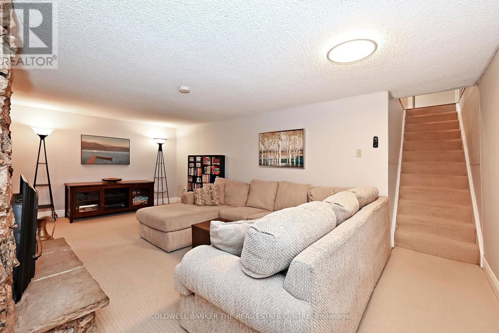 31 SUNRISE STREET Image 28