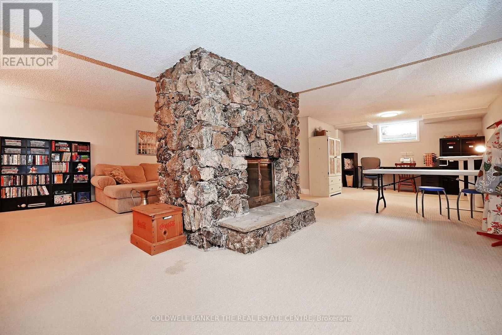 31 SUNRISE STREET Image 32