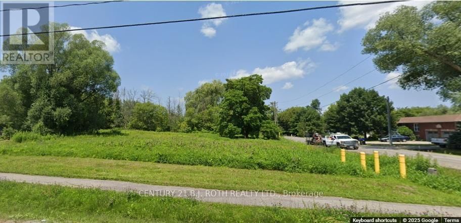 902 CORNER AVENUE Image 1