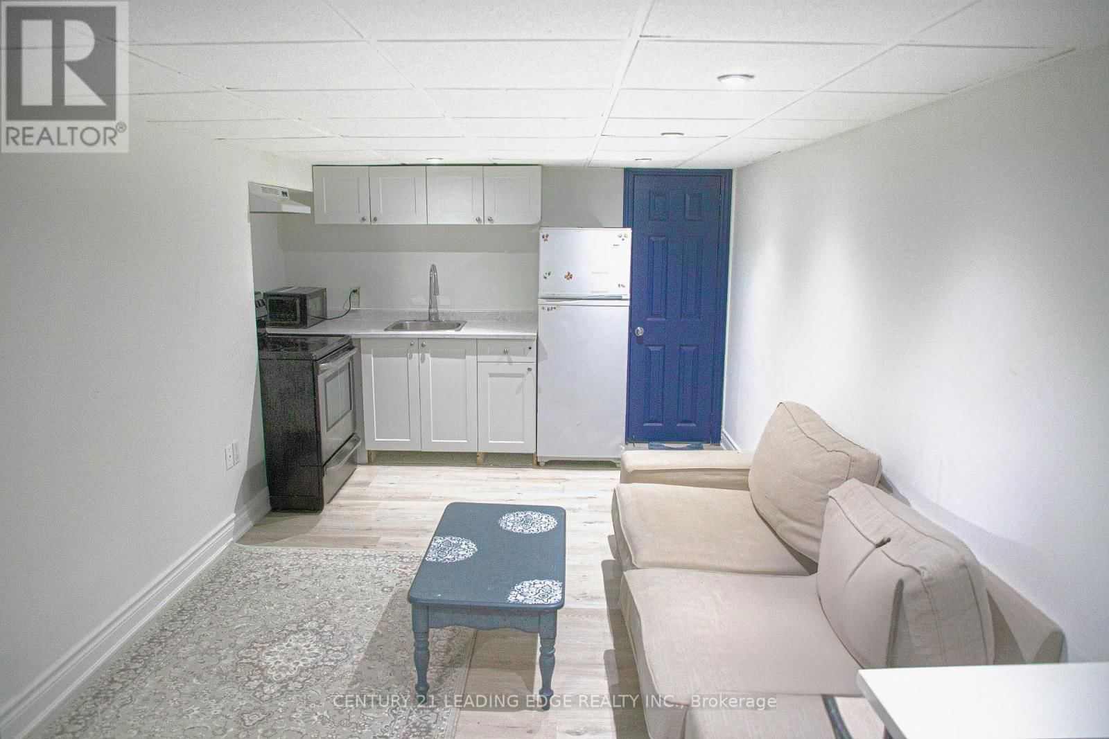 14376 JANE STREET Image 23