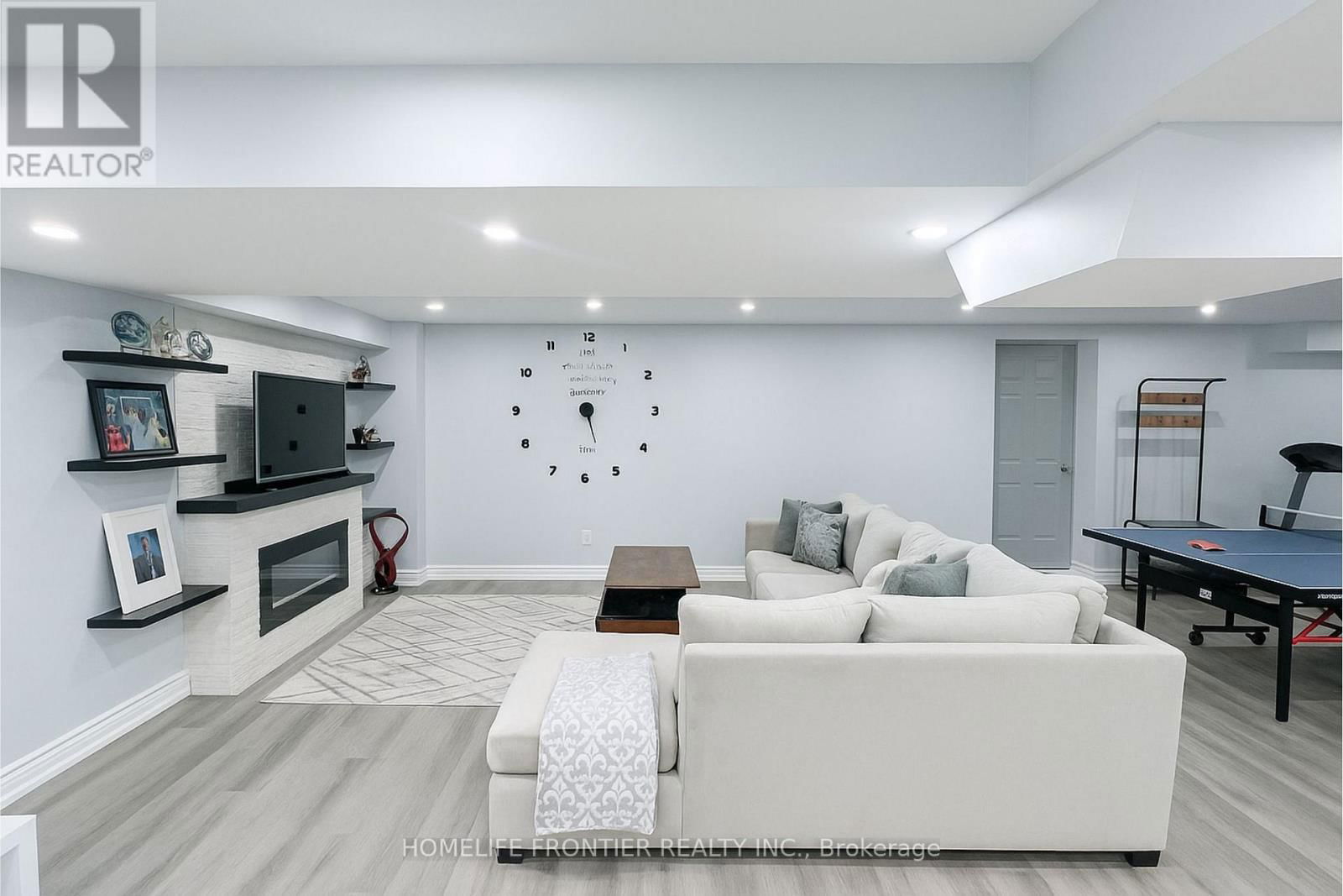 2063 WEBSTER BOULEVARD Image 15