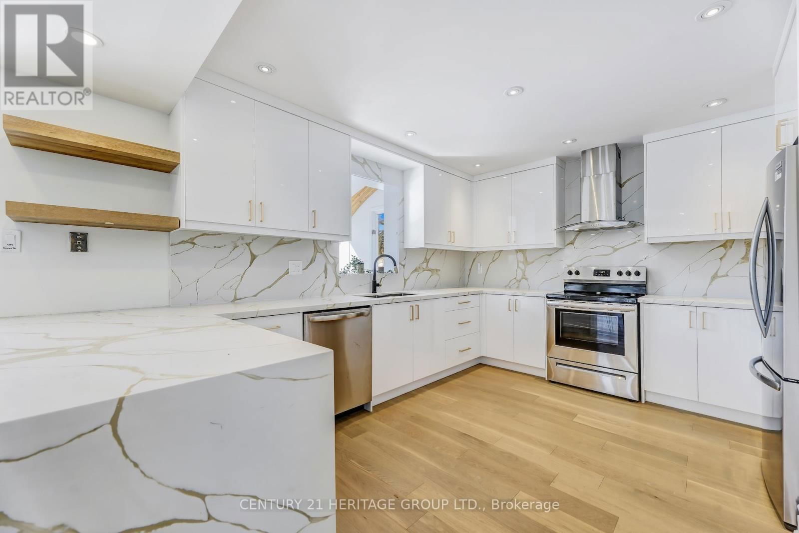 243 MURRAY DRIVE Image 14