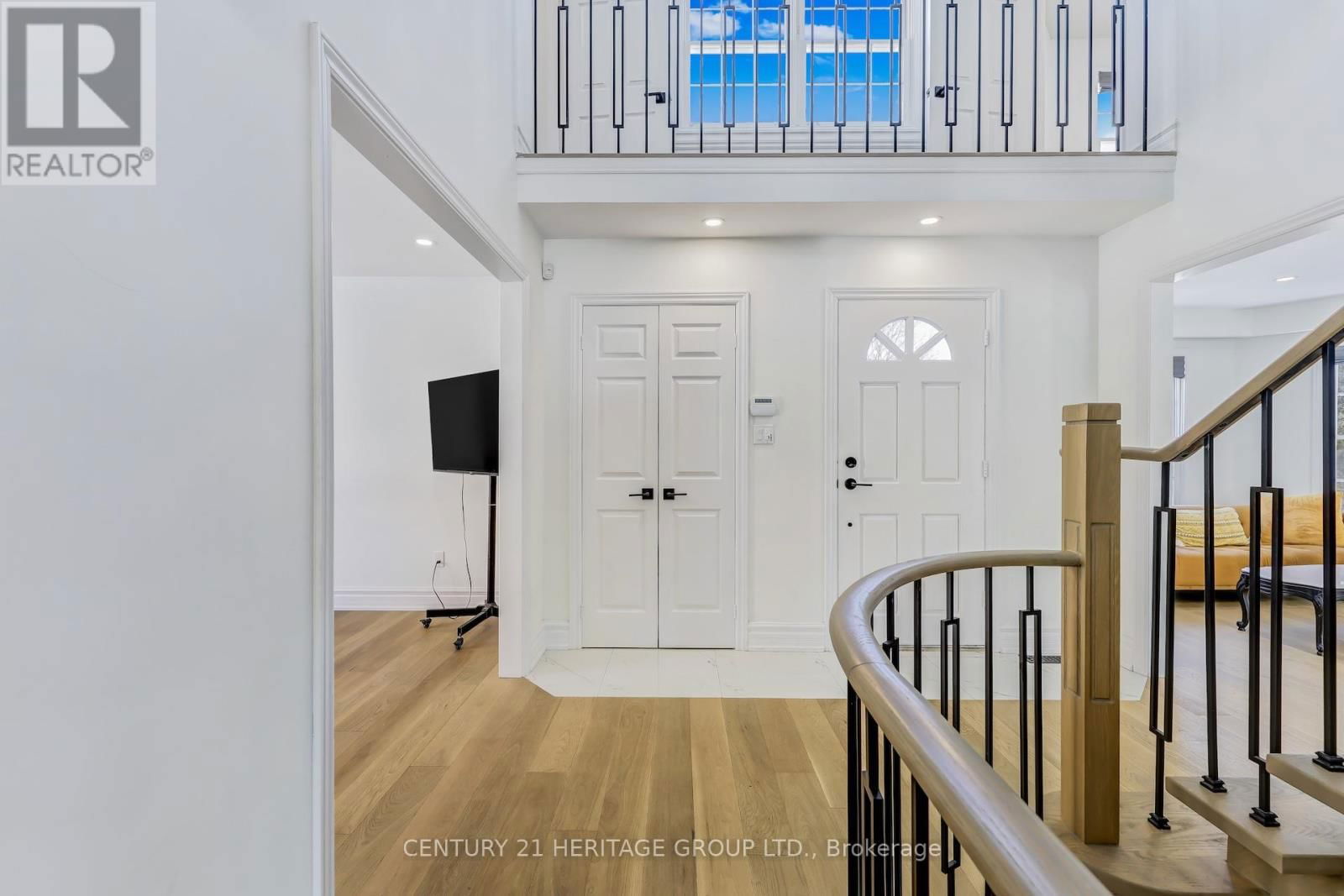 243 MURRAY DRIVE Image 2