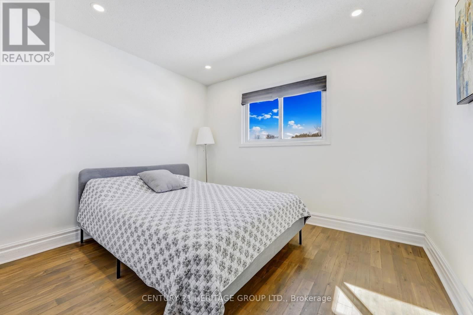 243 MURRAY DRIVE Image 20