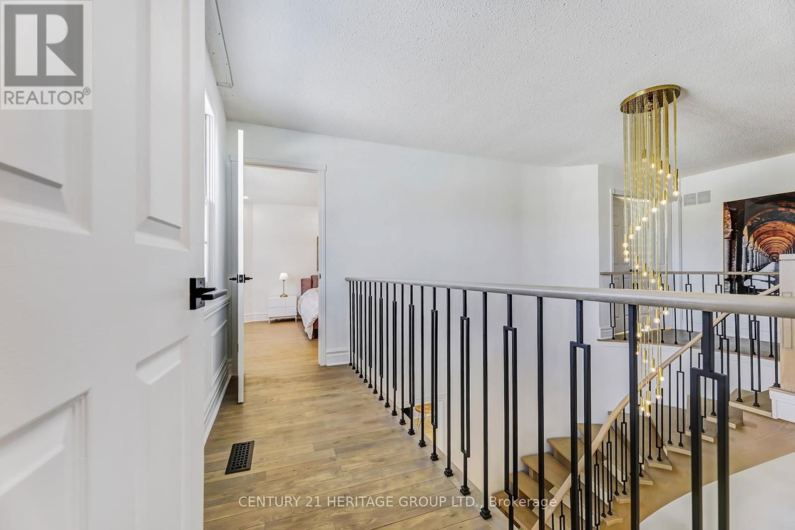 243 MURRAY DRIVE Image 23