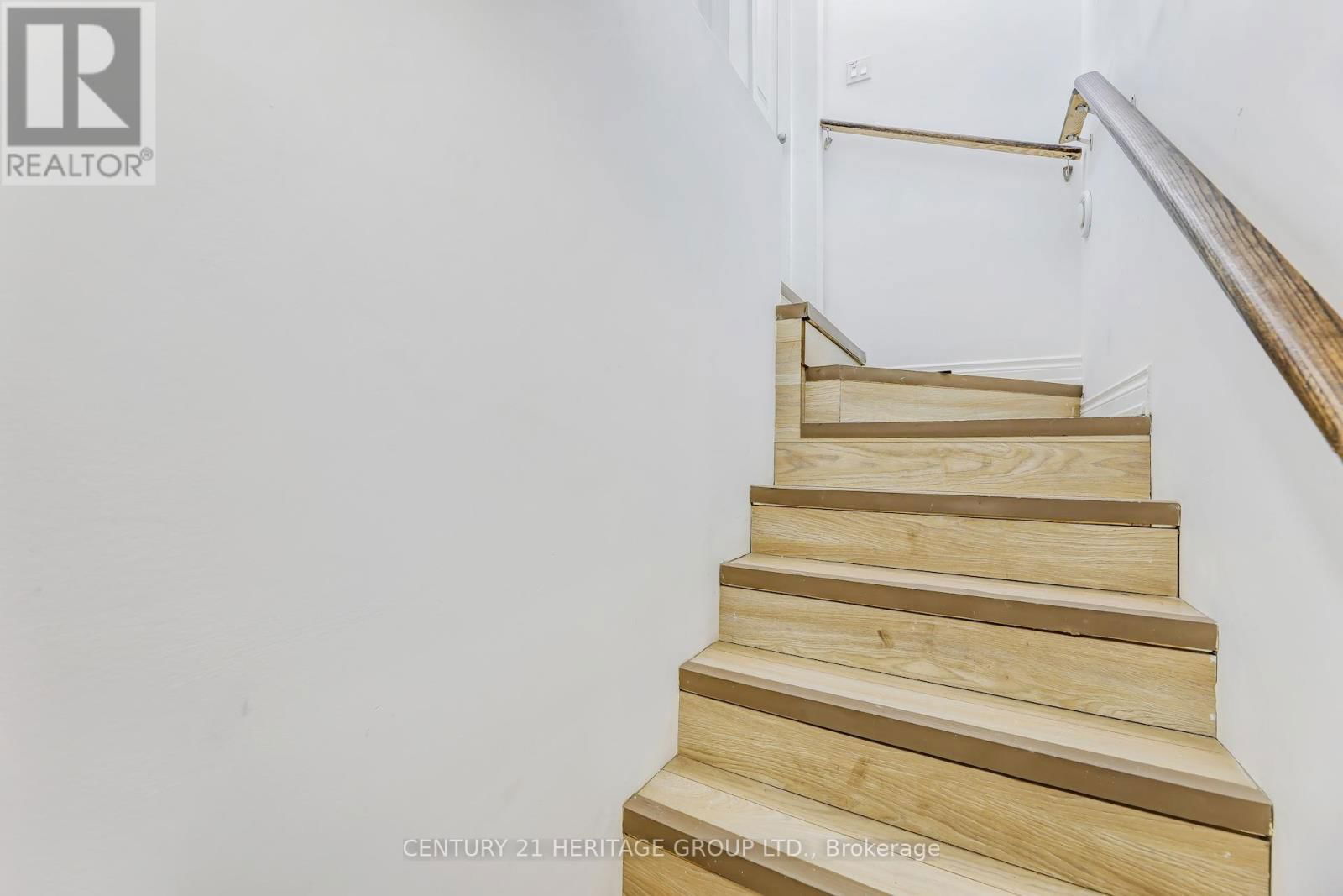 243 MURRAY DRIVE Image 33