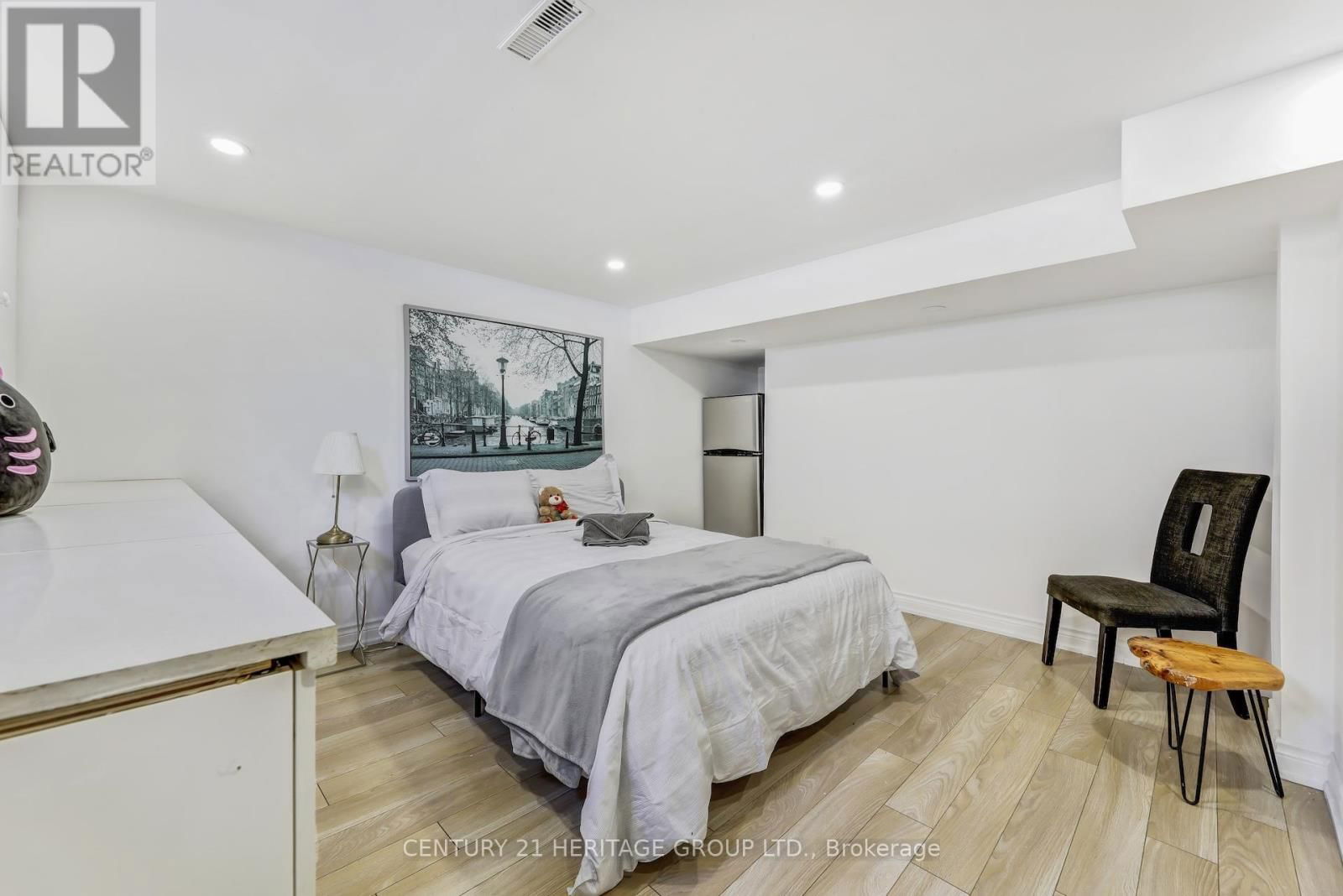 243 MURRAY DRIVE Image 35