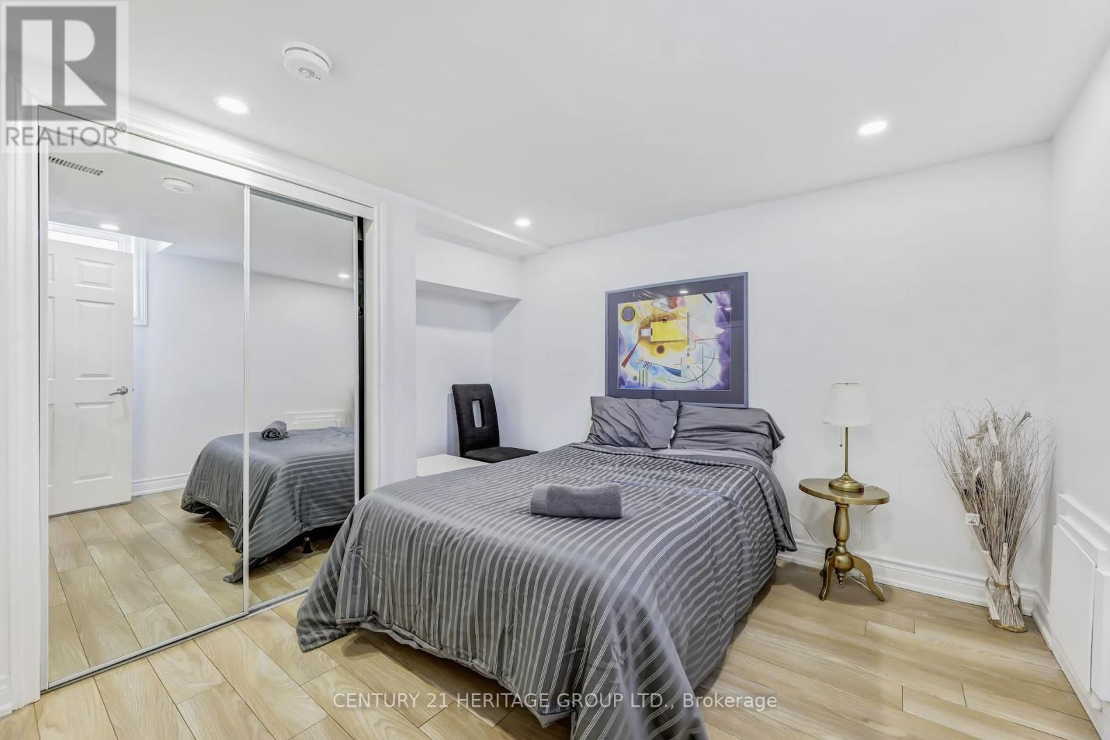 243 MURRAY DRIVE Image 41