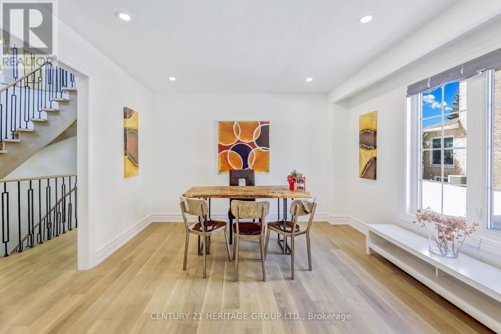 243 MURRAY DRIVE Image 5