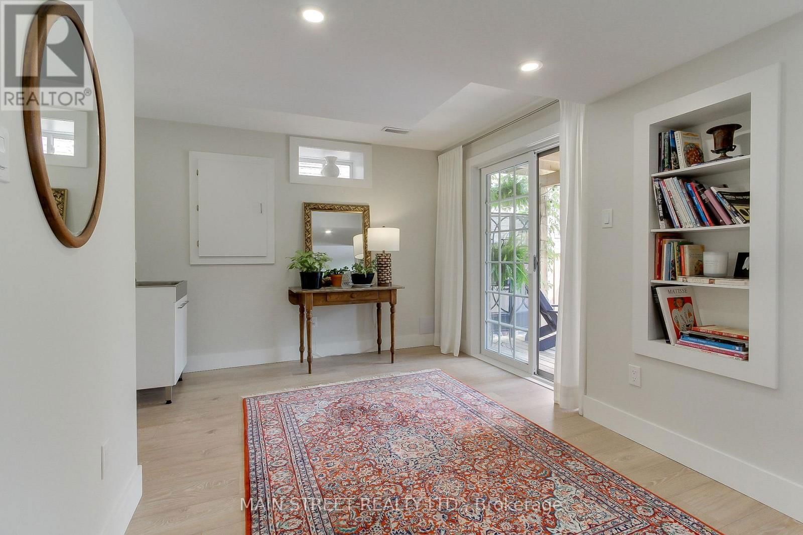 58 SHARONVIEW CRESCENT Image 33