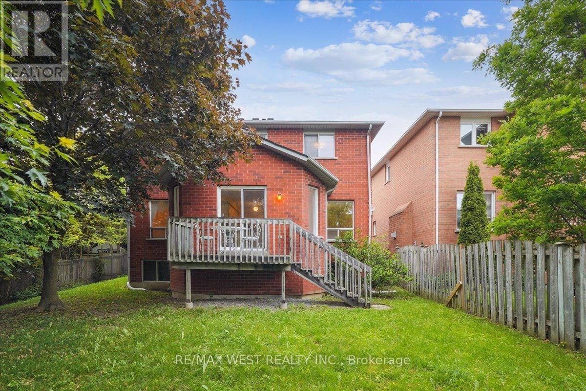 204 MILLARD STREET Image 7