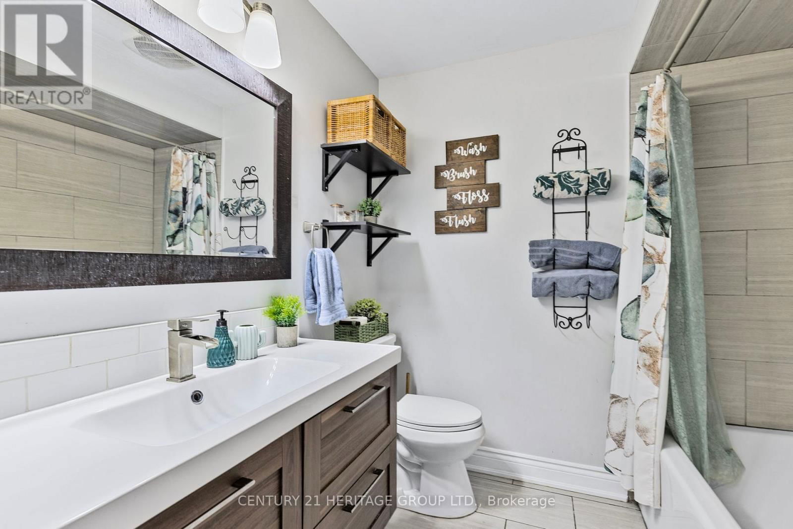 53 TURNER COURT Image 24
