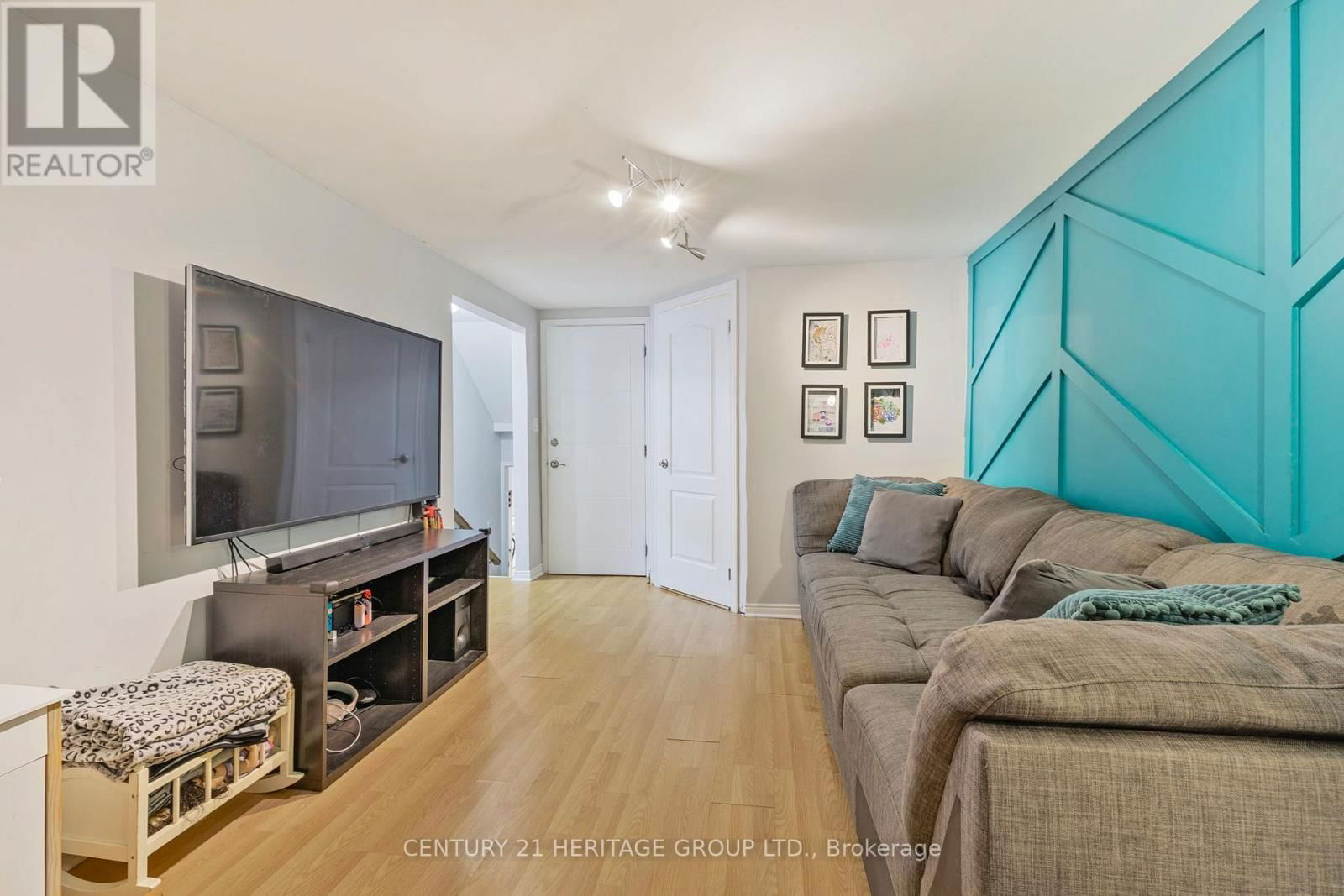 53 TURNER COURT Image 26