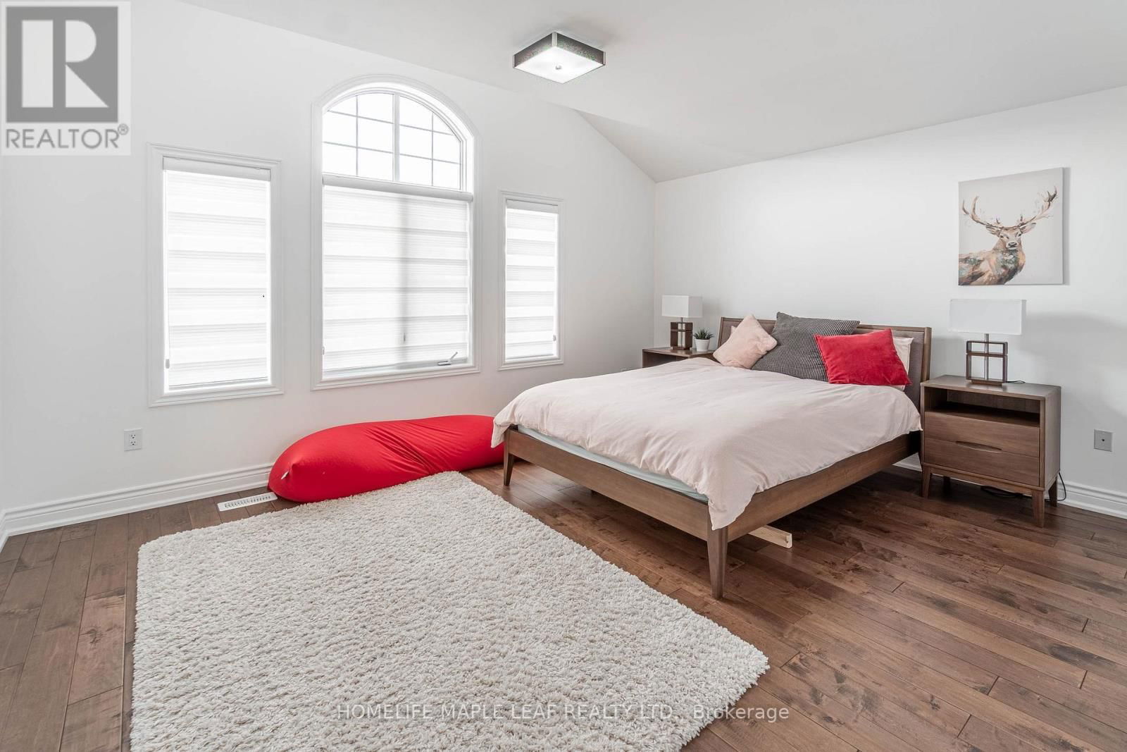31 MAURIER BOULEVARD Image 22