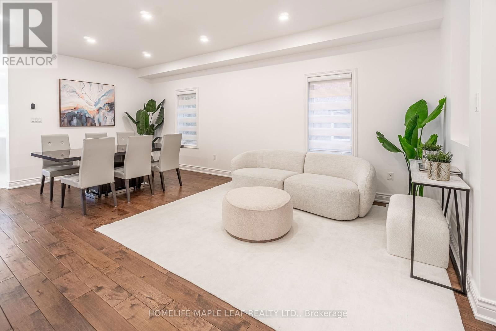 31 MAURIER BOULEVARD Image 3