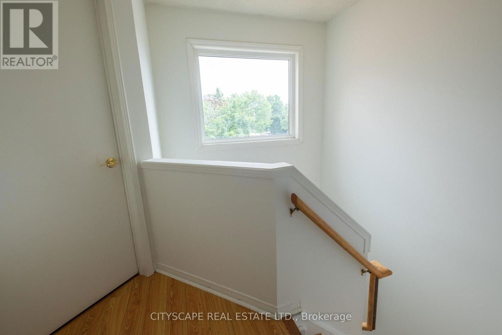 2176 FERGUSON STREET Image 12