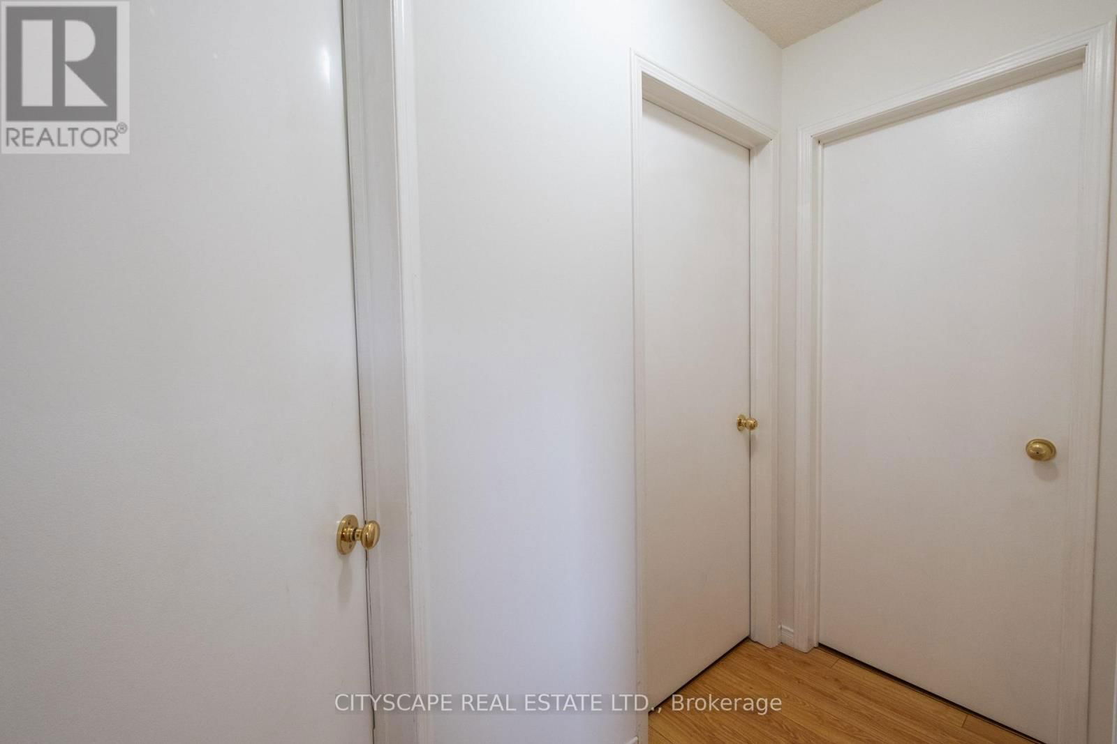 2176 FERGUSON STREET Image 13