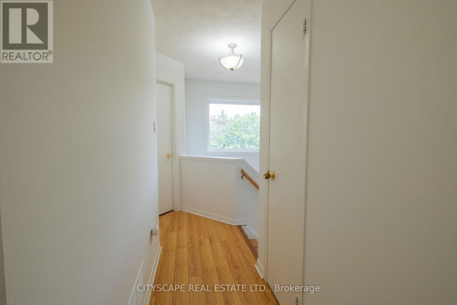 2176 FERGUSON STREET Image 14