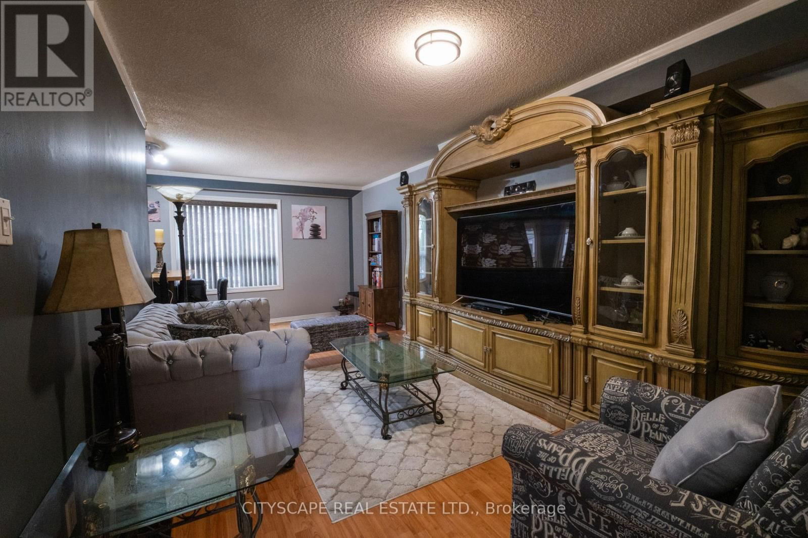 2176 FERGUSON STREET Image 5