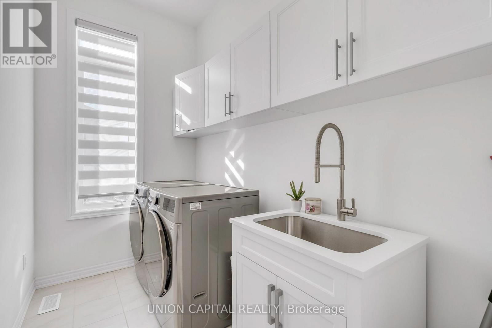 123 HALLDORSON AVENUE Image 18