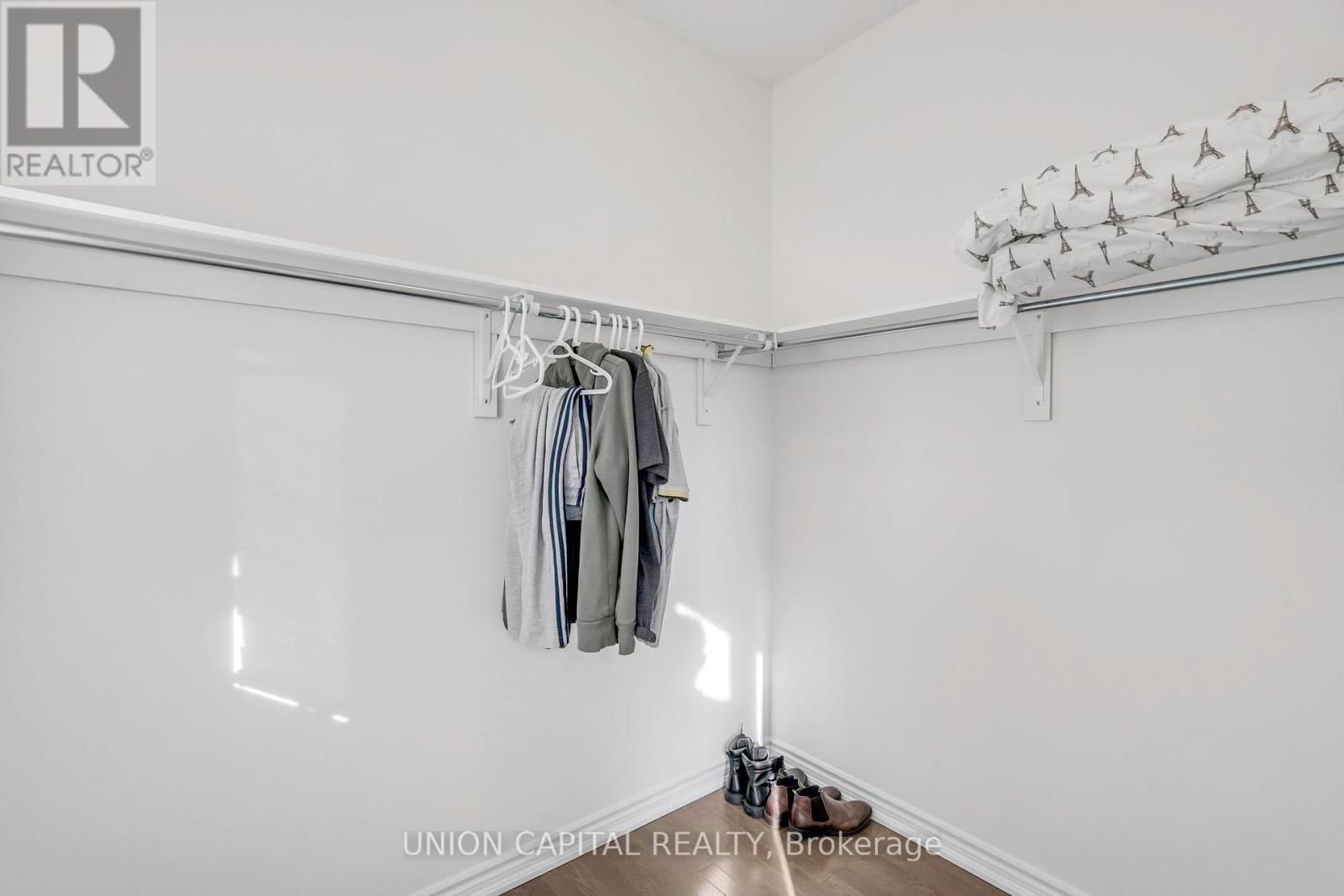 123 HALLDORSON AVENUE Image 28