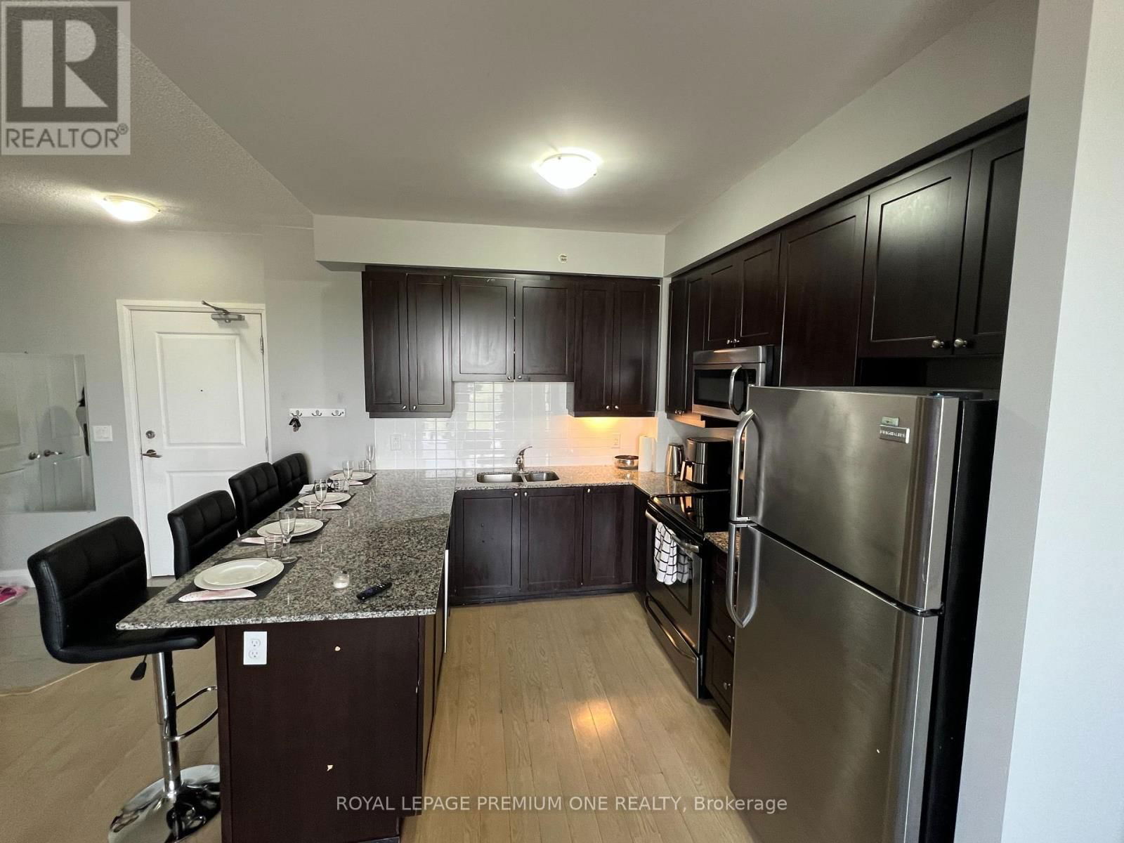 706 - 24 WOODSTREAM BOULEVARD Image 6
