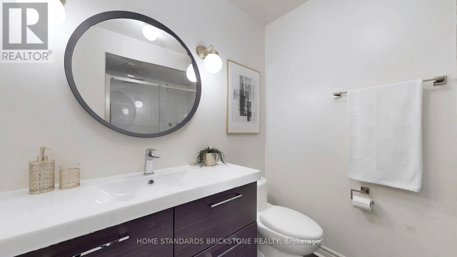 20 BROWNSTONE CIRCLE Image 19