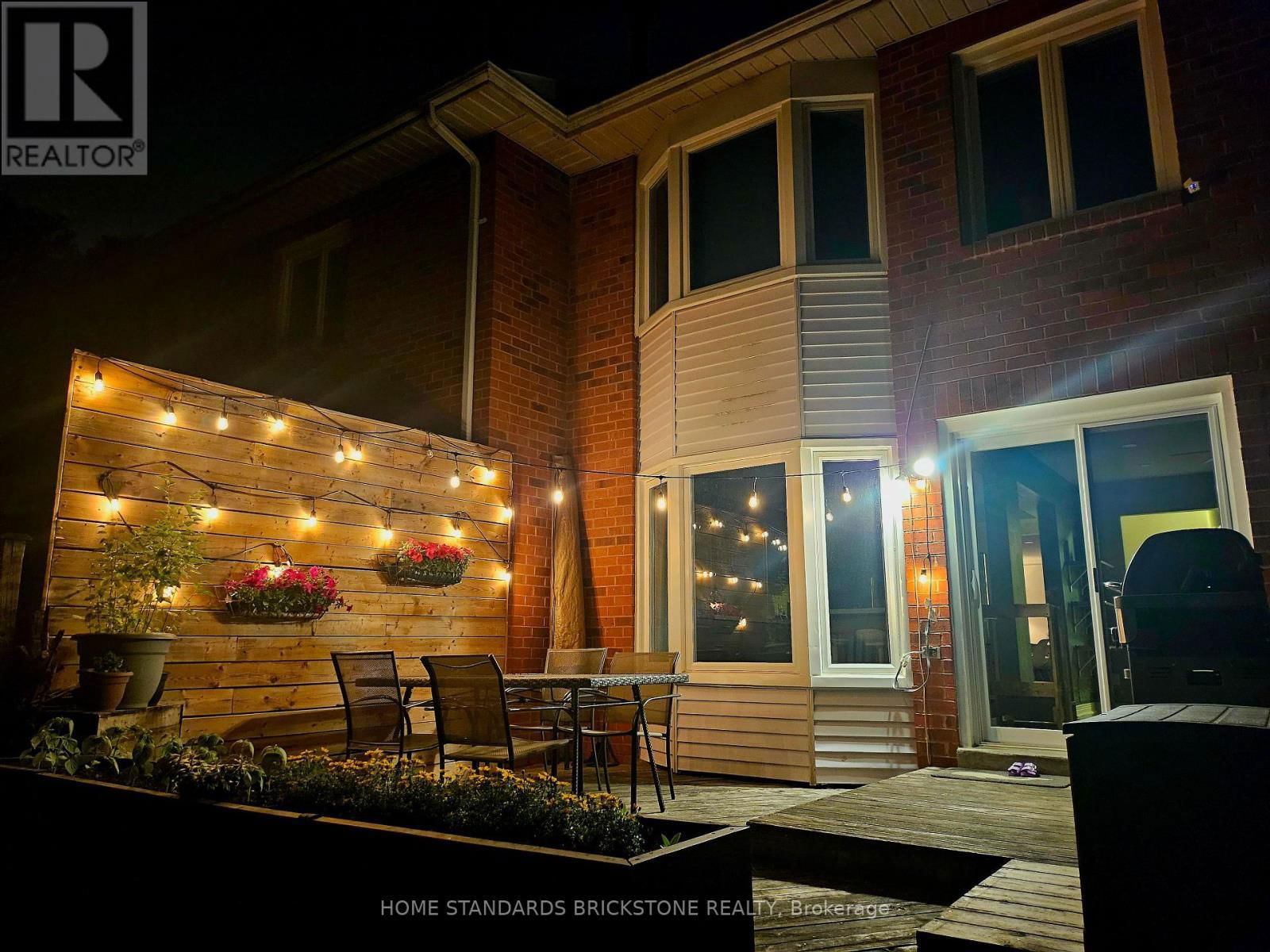 20 BROWNSTONE CIRCLE Image 29