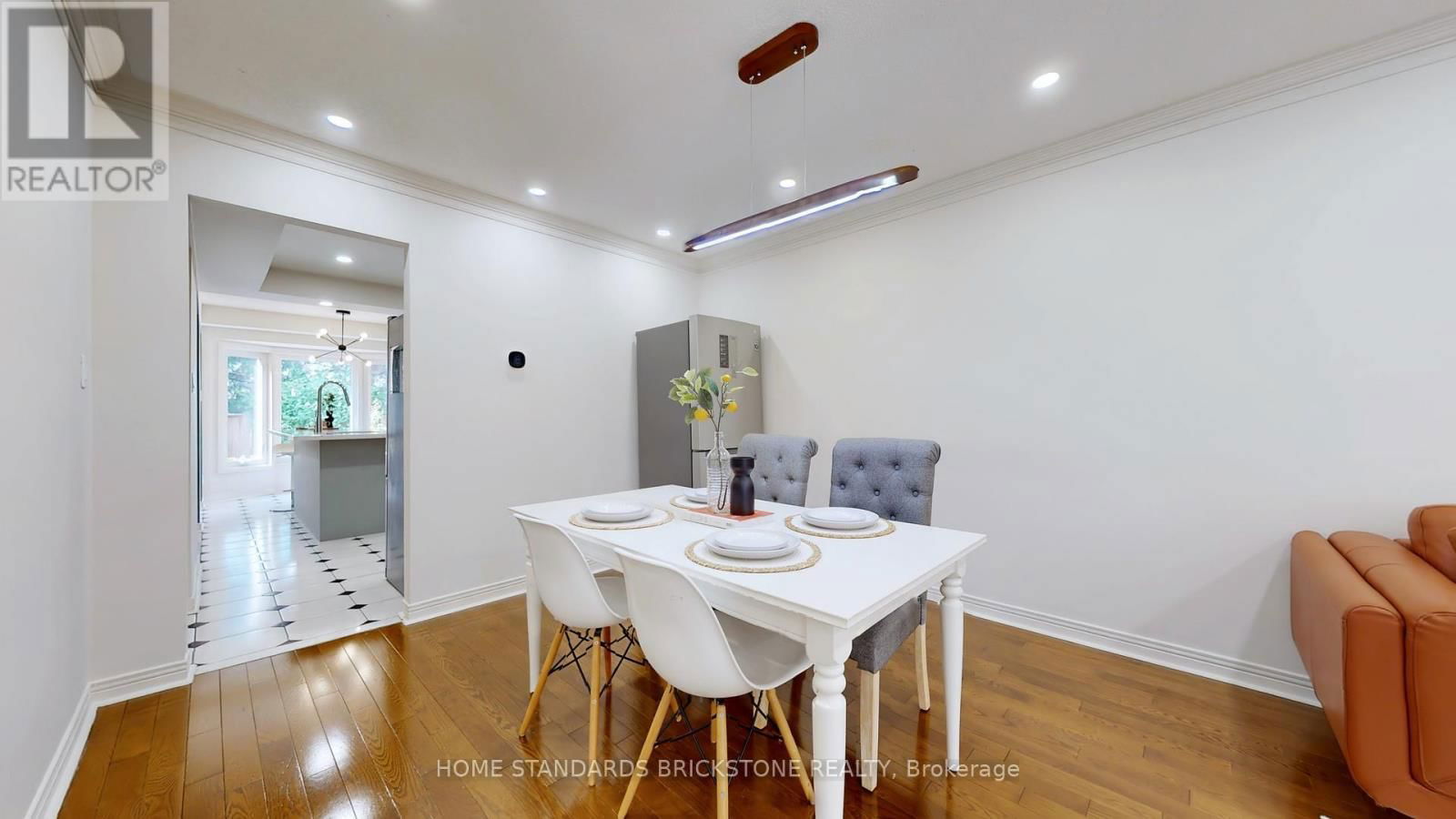 20 BROWNSTONE CIRCLE Image 4