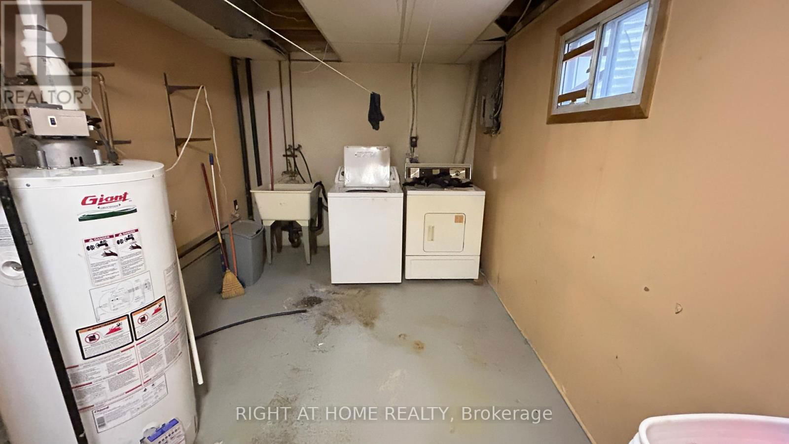 327 - 26 NILES WAY Image 15
