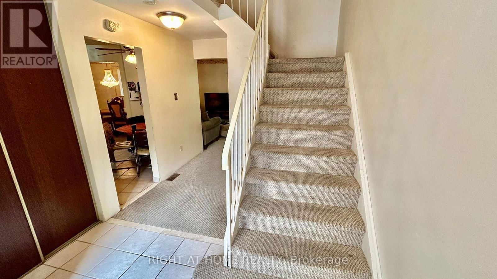 327 - 26 NILES WAY Image 6