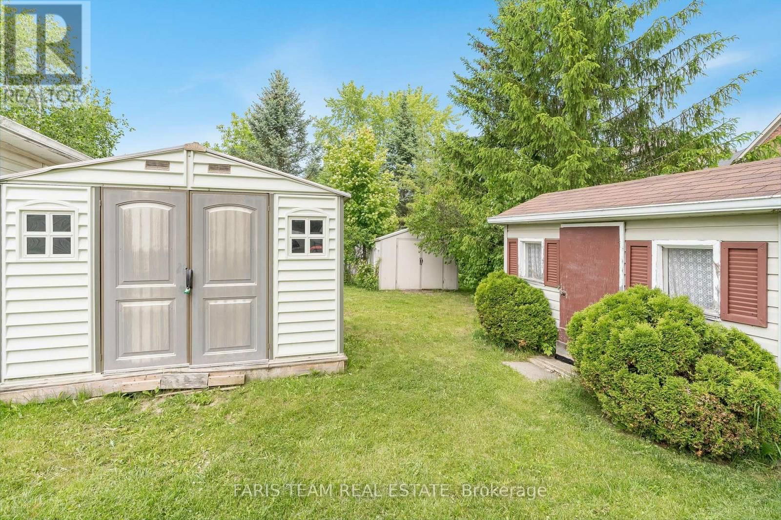 29 ROYAL OAK DRIVE Image 8