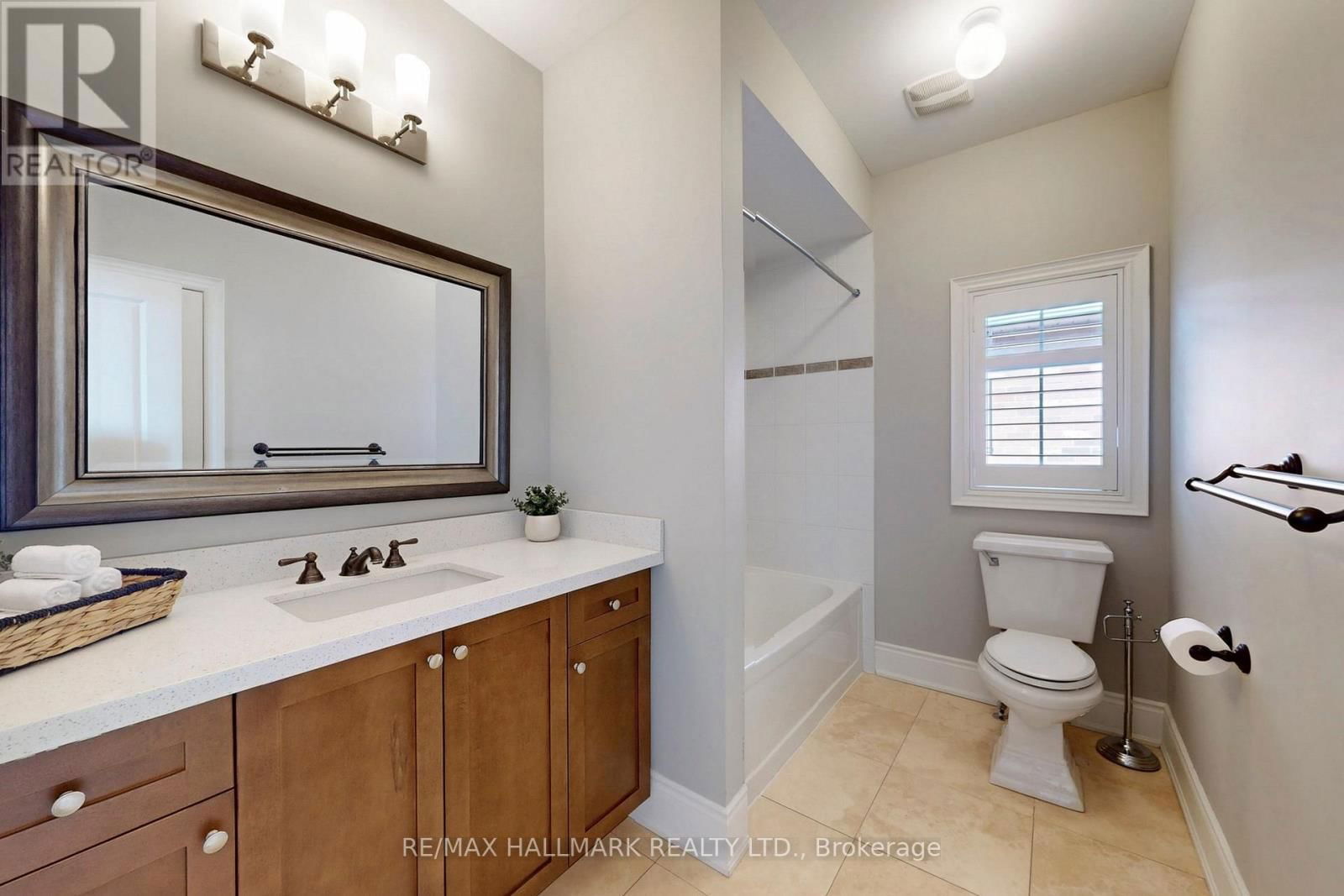 27 EMERALD HEIGHTS DRIVE Image 34
